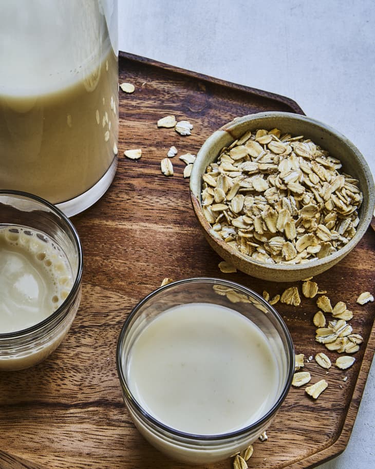 Oat Milk Recipe (Easy 5Minute Homemade Method) The Kitchn